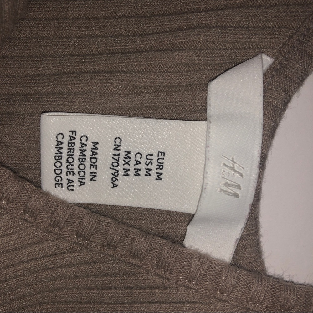H&M Rib-Knit Dress - Picture 4 of 5